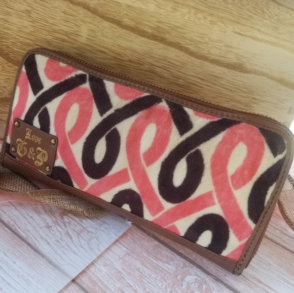 (RARE FIND) Juicy Couture Breast Cancer Awareness - Picture 2 of 8